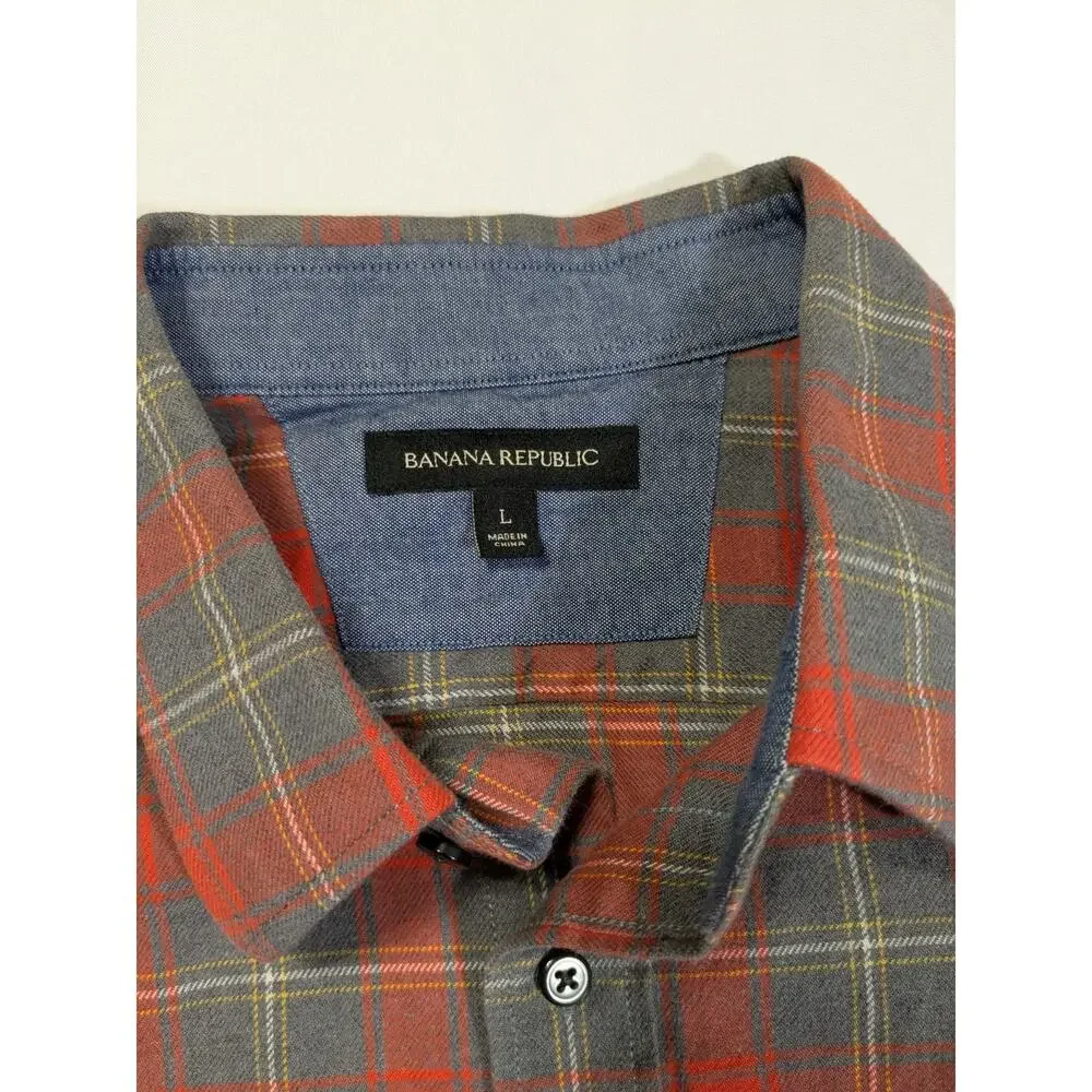 Banana Republic Men's Plaid Flannel Shirt Red & Grey Medium